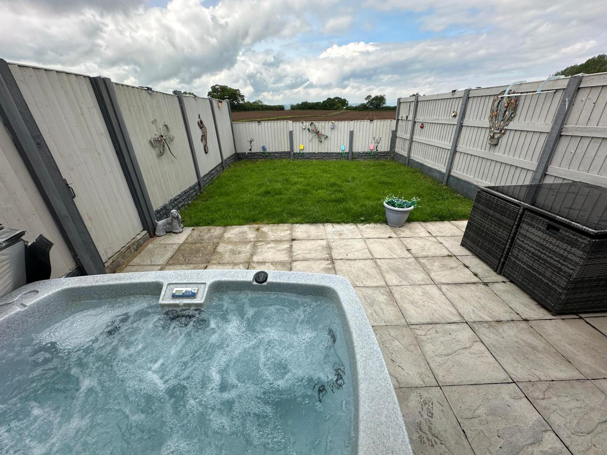 Dwylig Isa Holiday Cottages Rhuddlan Habitación foto